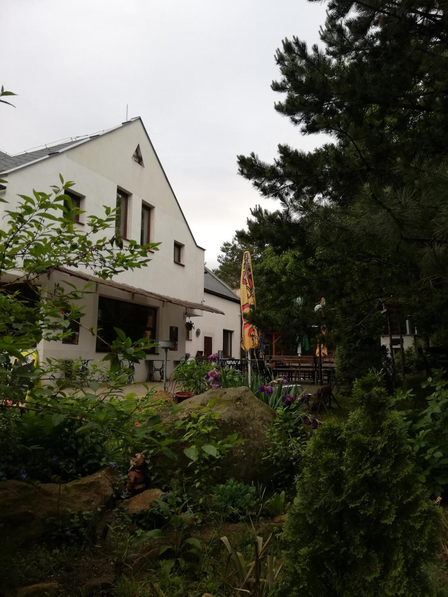 Hotel Kamenny Vrch Chomutov Dış mekan fotoğraf