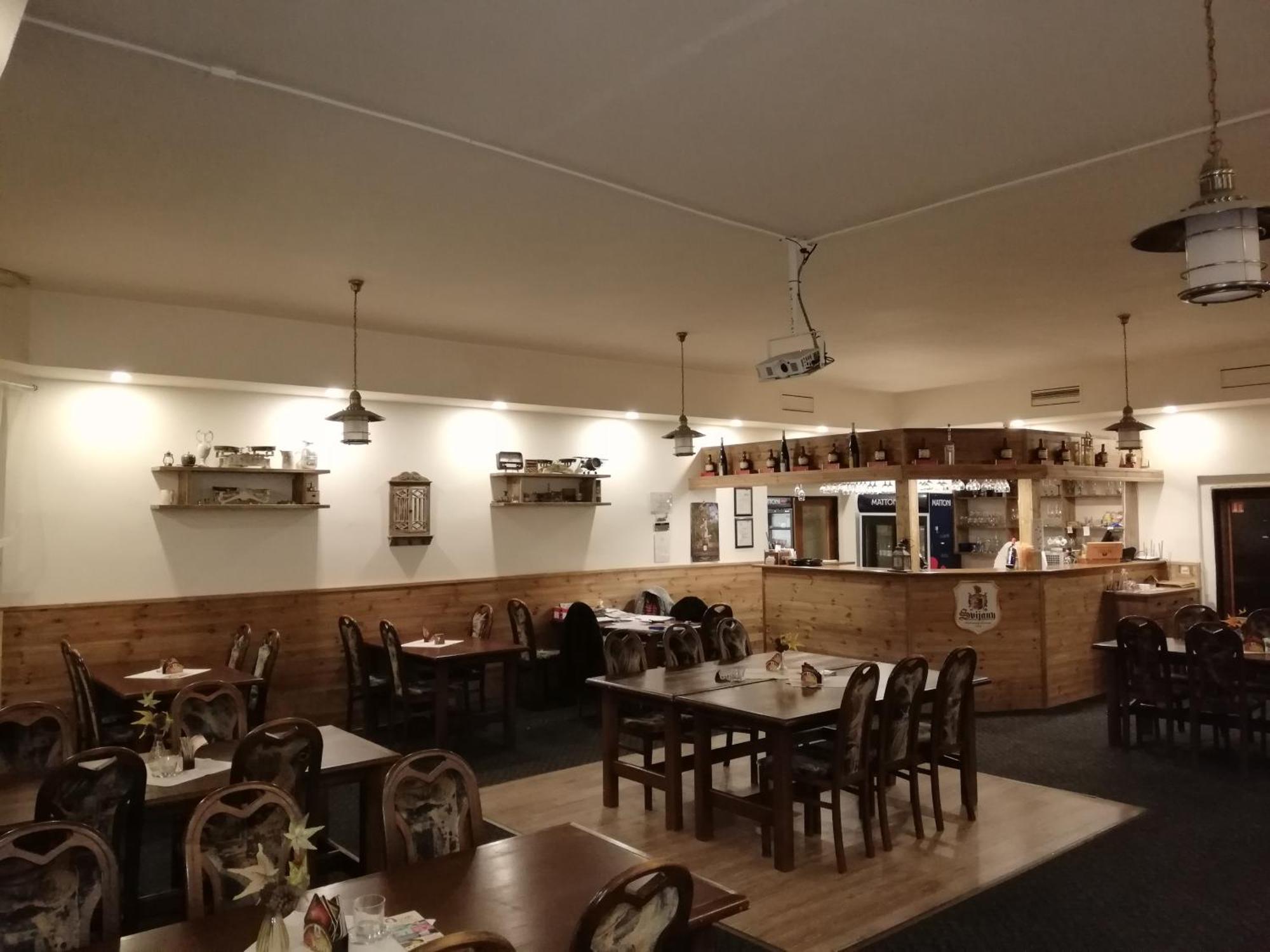 Hotel Kamenny Vrch Chomutov Dış mekan fotoğraf